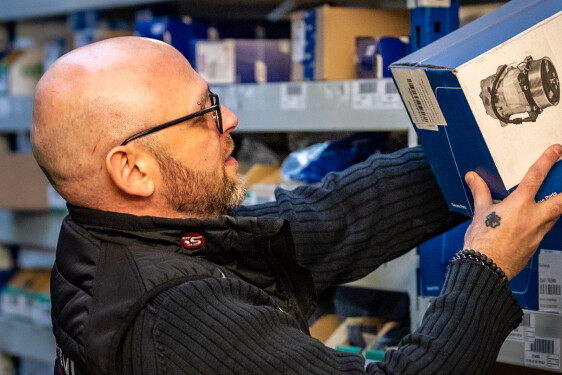 GCA-trucks-magazinier