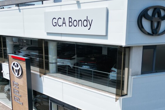 TOYOTA BONDY - FACADE CONCESSION