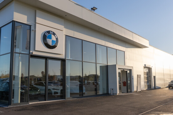 BMW ST QUENTIN