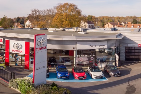 TOYOTA LIVRY